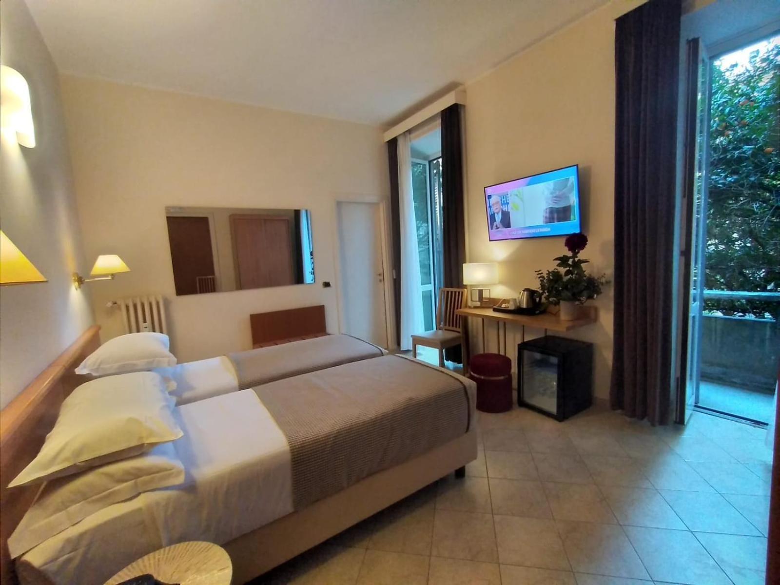 Hotel Principe Eugenio Rome Buitenkant foto