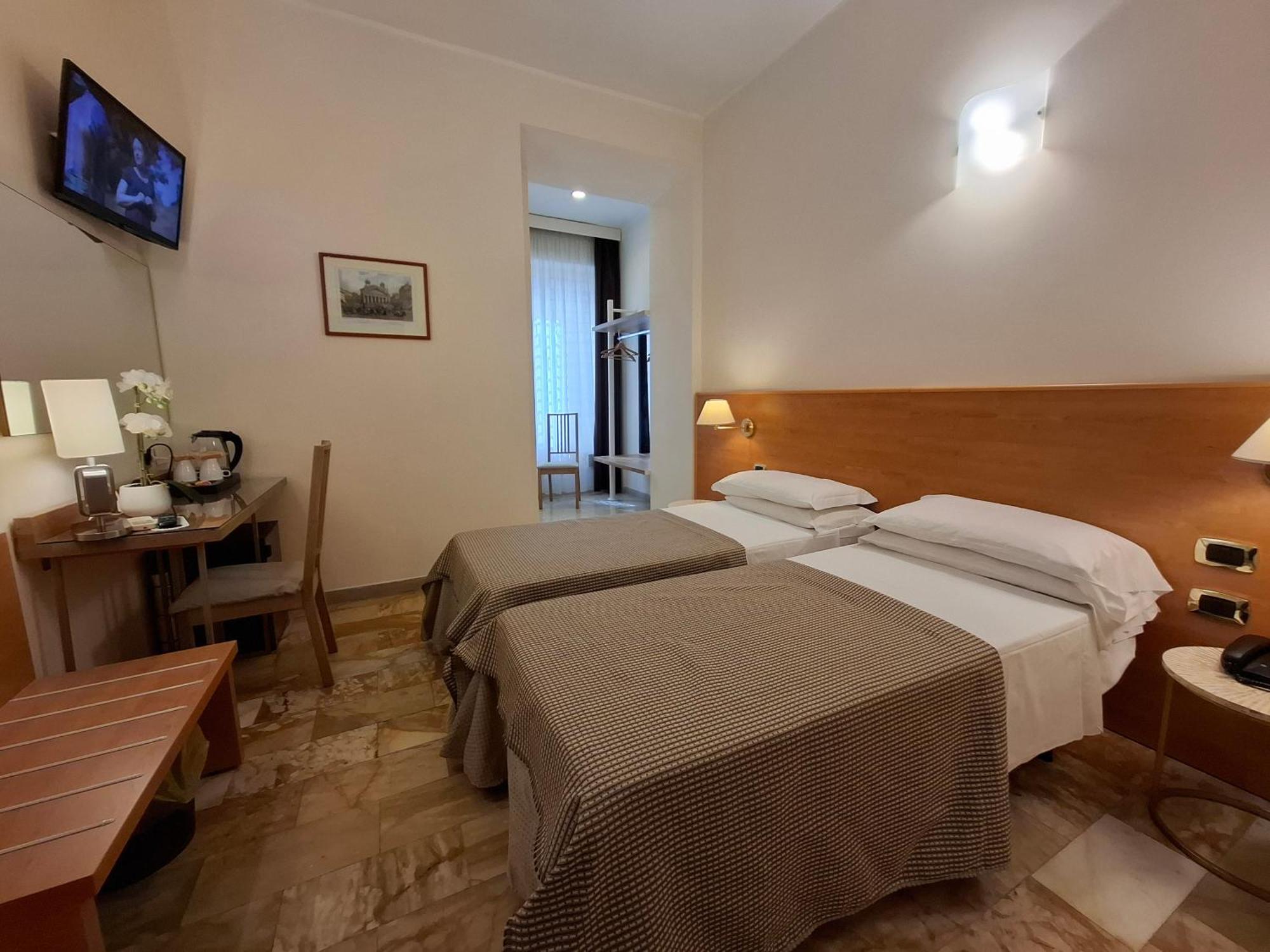 Hotel Principe Eugenio Rome Buitenkant foto